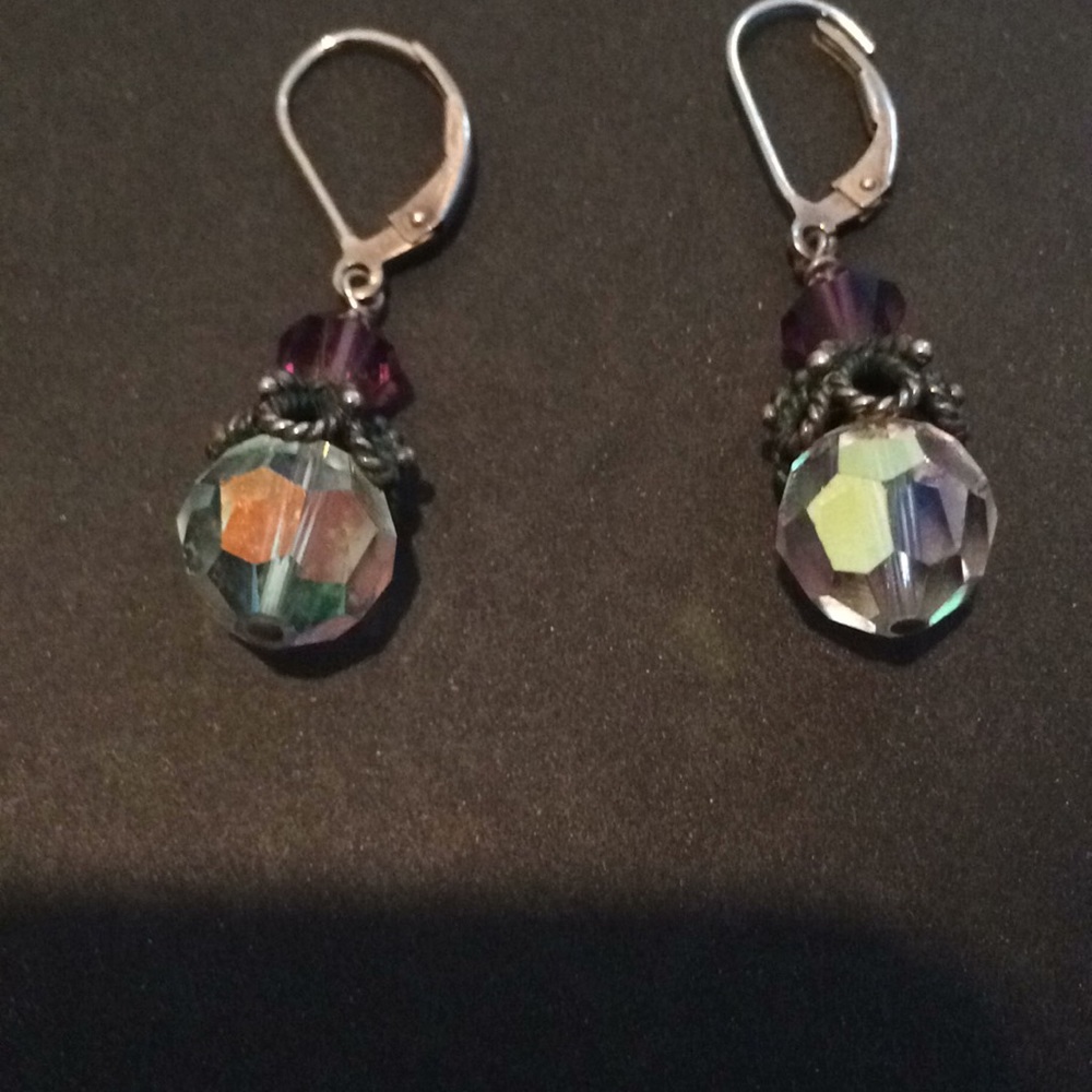 TEAR DROP EARRINGS
